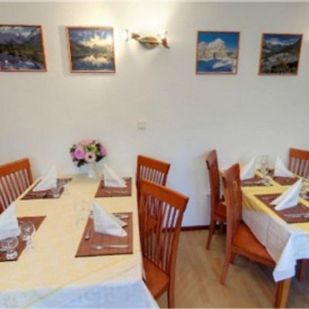 Vila Strazan Poprad Exteriör bild